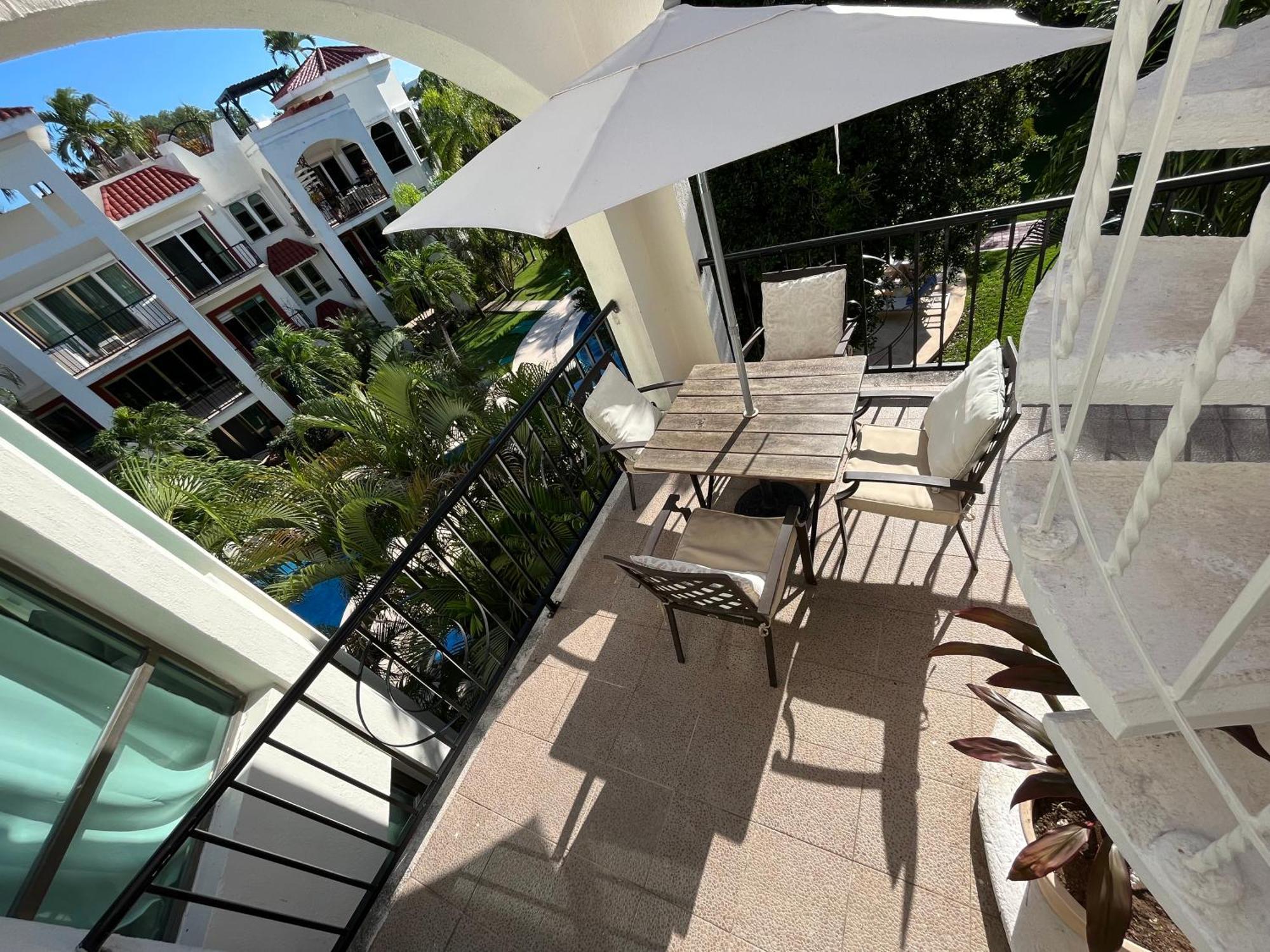 Paseo Luxury Suites Плая-дель-Кармен Экстерьер фото